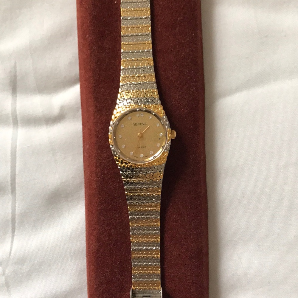 Vintage Geneva Quartz gold watch with crystals